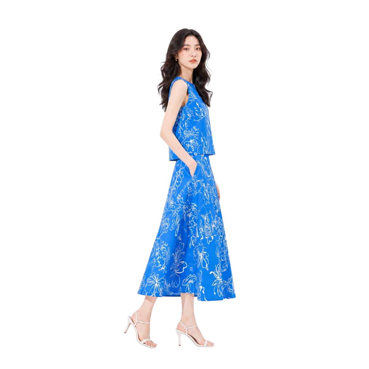Line Art Floral Sleeveless Top